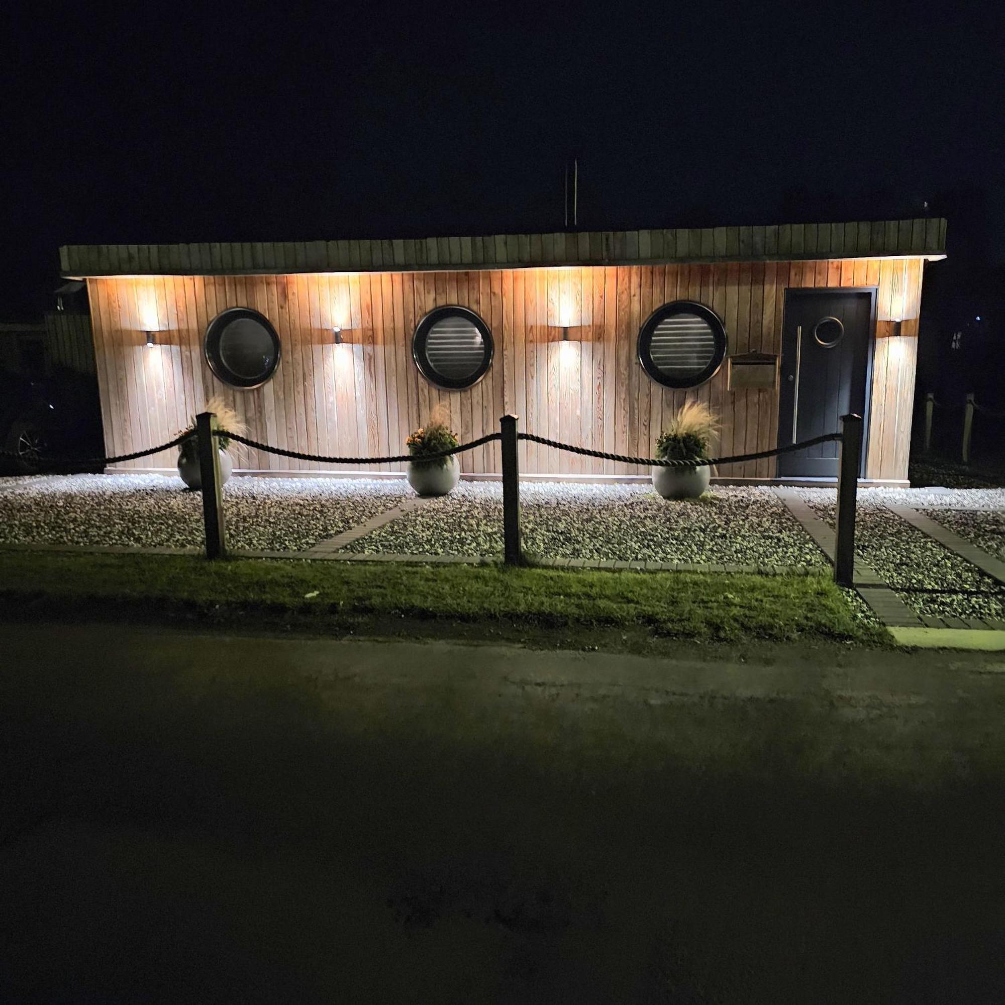 Humberston Boathouse Lodge & Hot Tub - Cleethorpes Beach Cabin Chalet Exterior foto